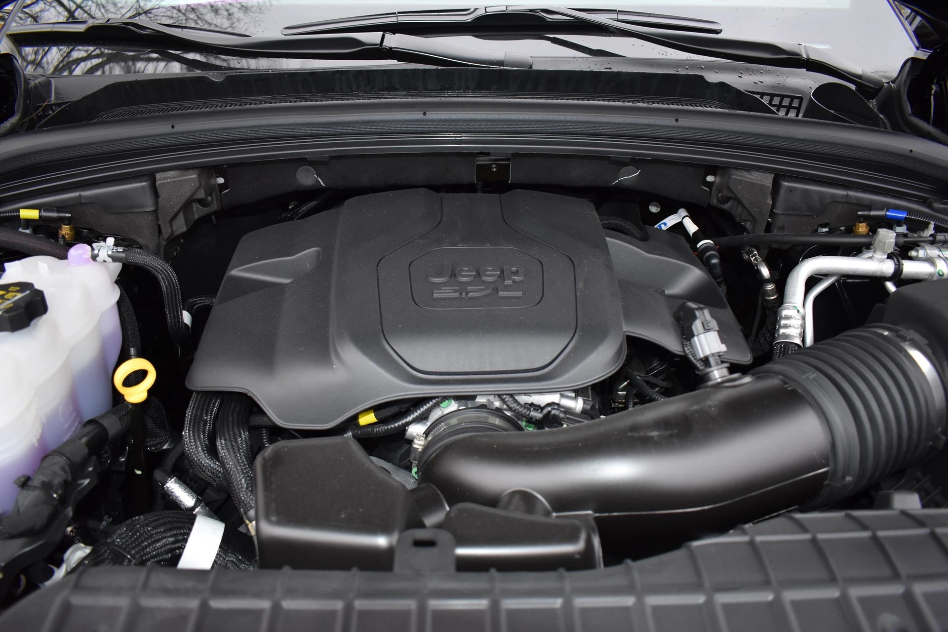 JEEP Grand Cherokee Summit 5.7 Hemi AWD-image-14