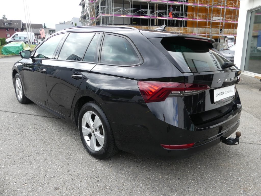 SKODA Octavia Combi 2.0 TDI DSG Ambition 4x4-showroom-element-1