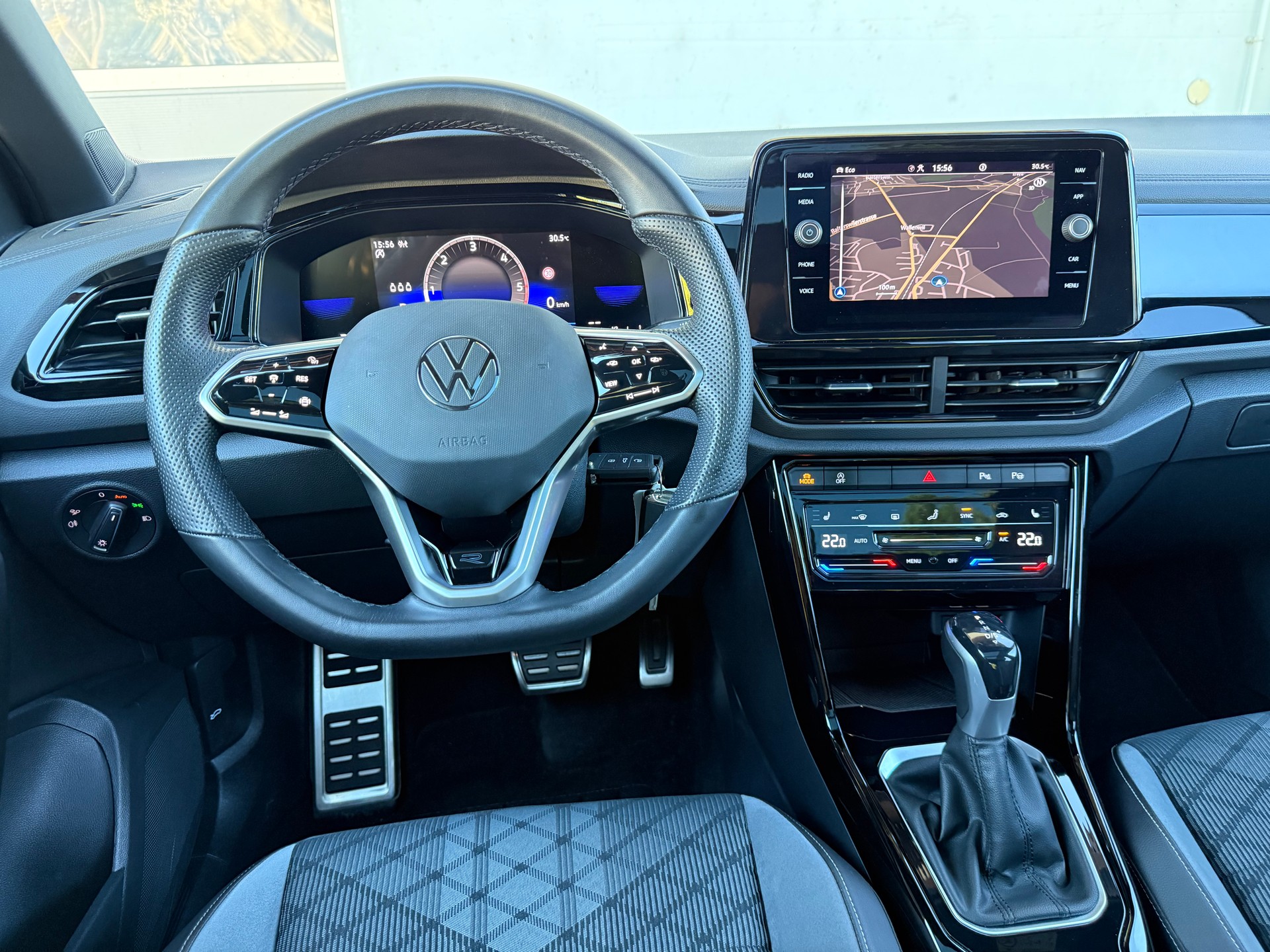 VW T-Roc 2.0 TDI SCR R-Line DSG-image-6