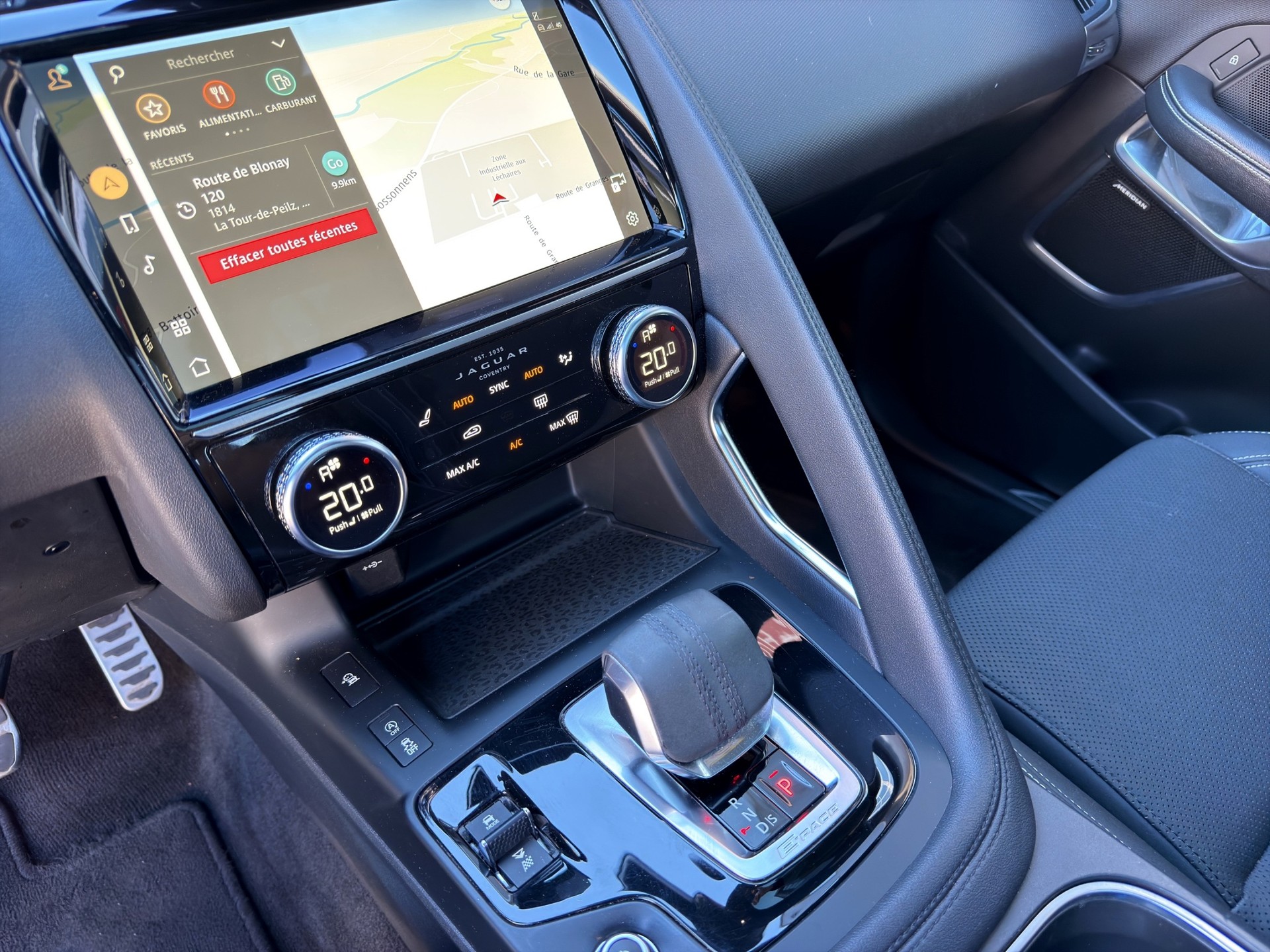 JAGUAR E-Pace 2.0 P250 R-Dynamic AWD-image-21
