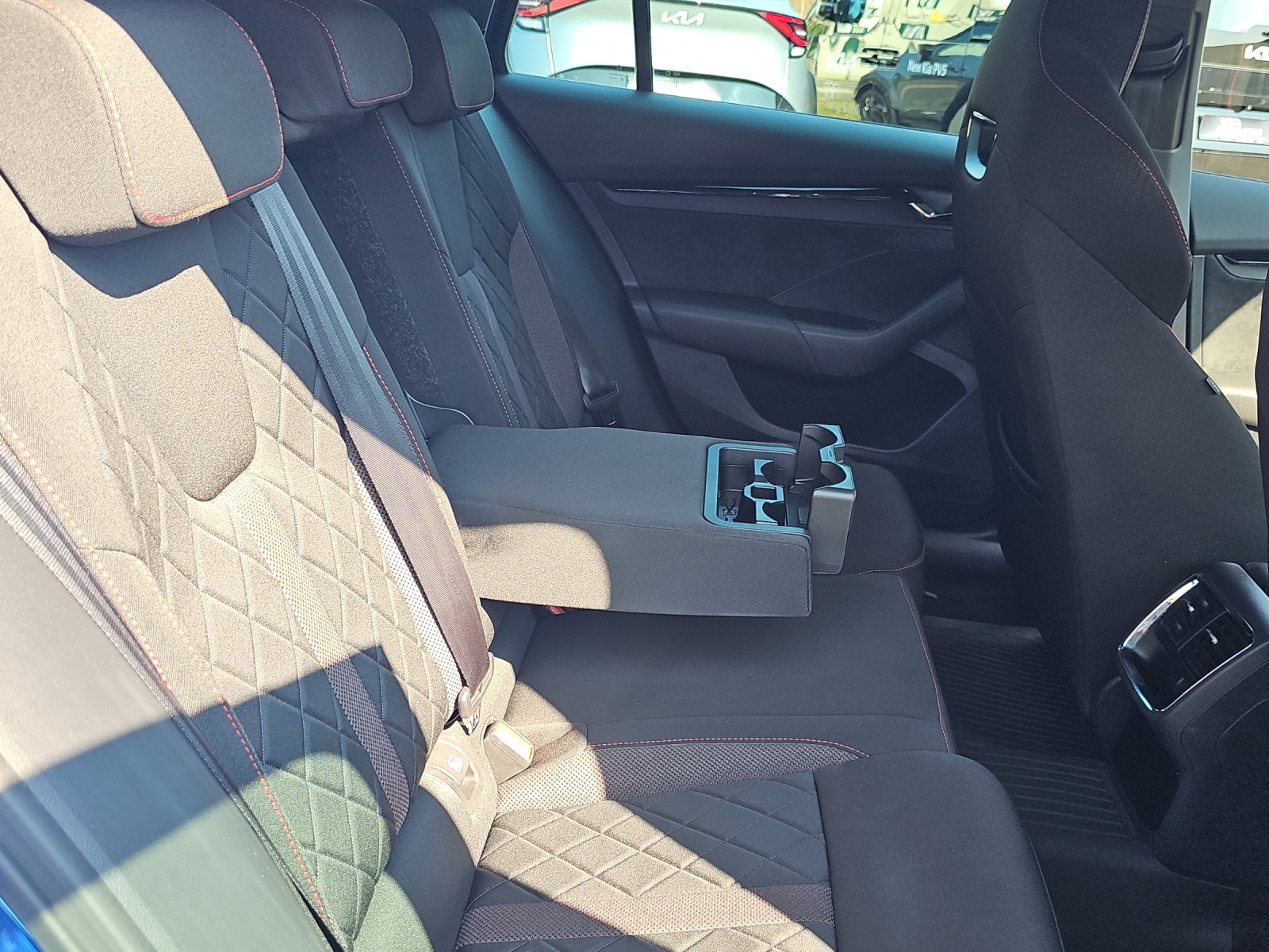 SKODA Octavia Combi 2.0 TSI RS DSG-image-21