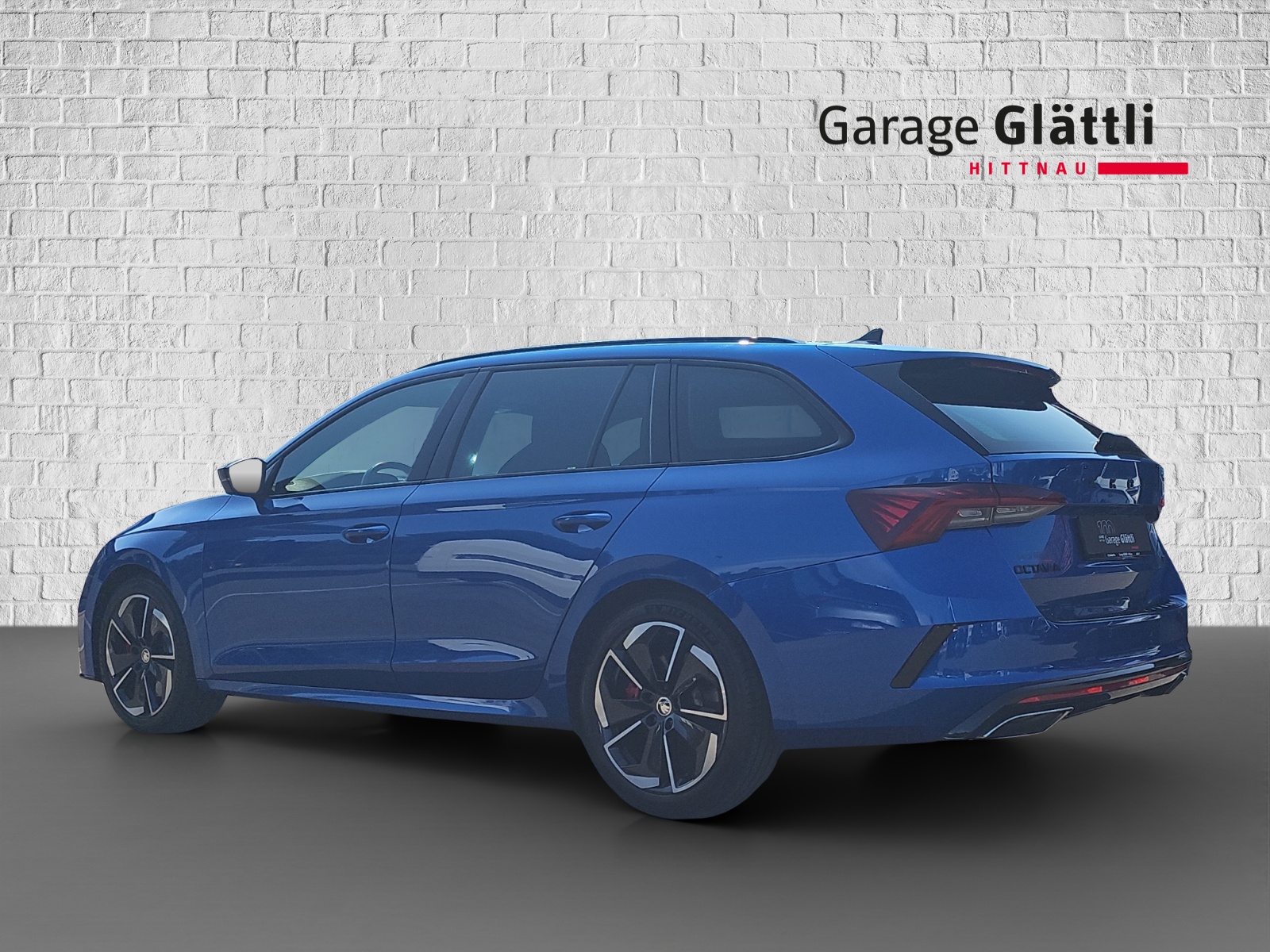 SKODA Octavia Combi 2.0 TSI RS DSG-image-17