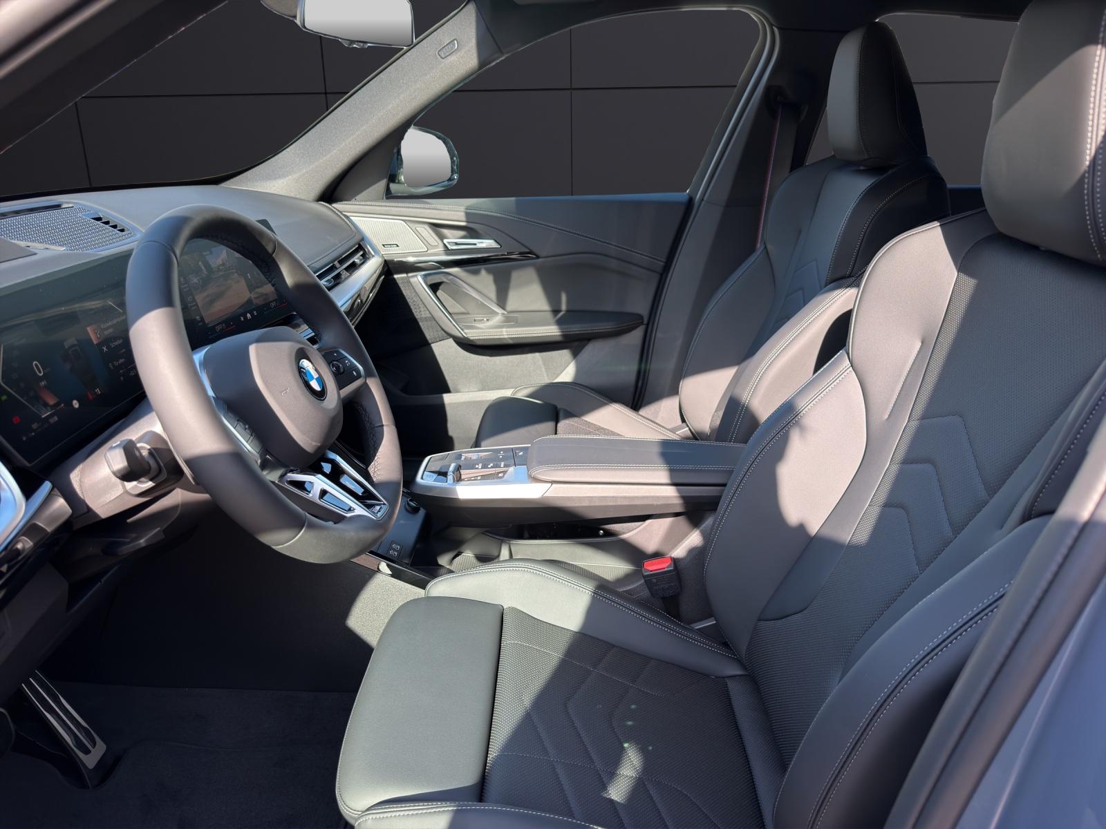 BMW X1 U11 23d xDrive paddles-image-1