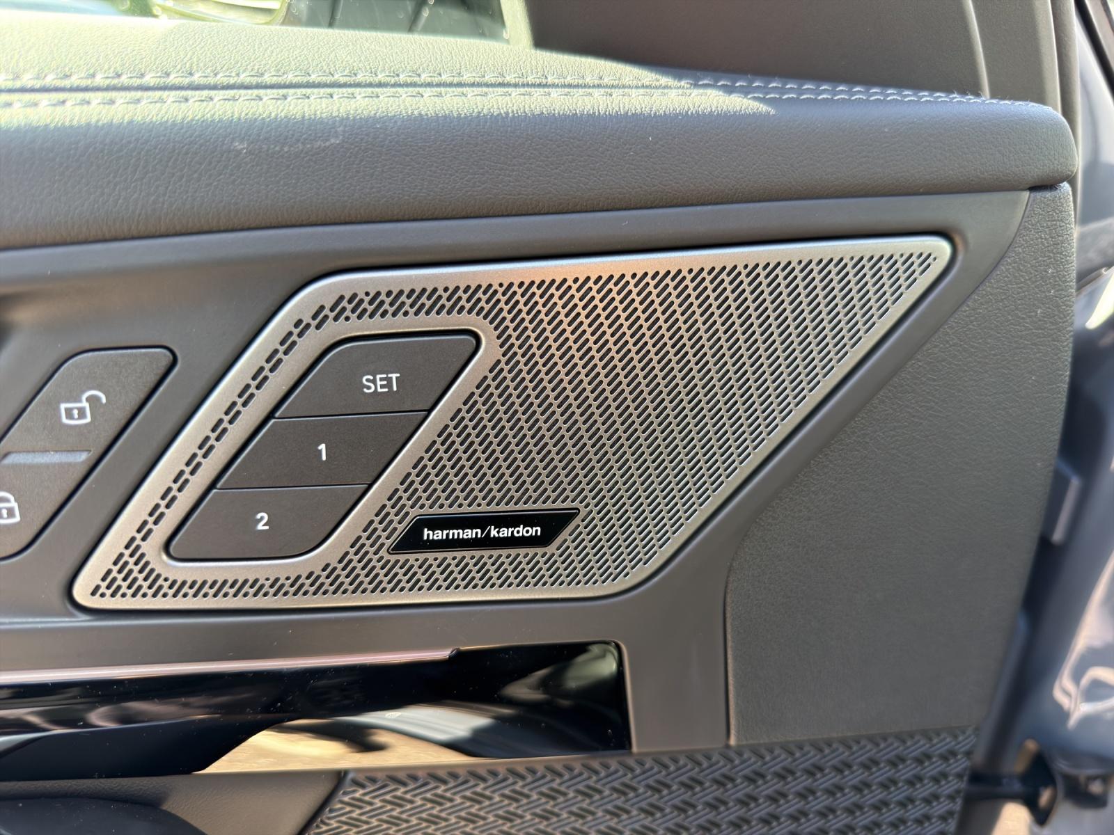 BMW X1 U11 23d xDrive paddles-image-20