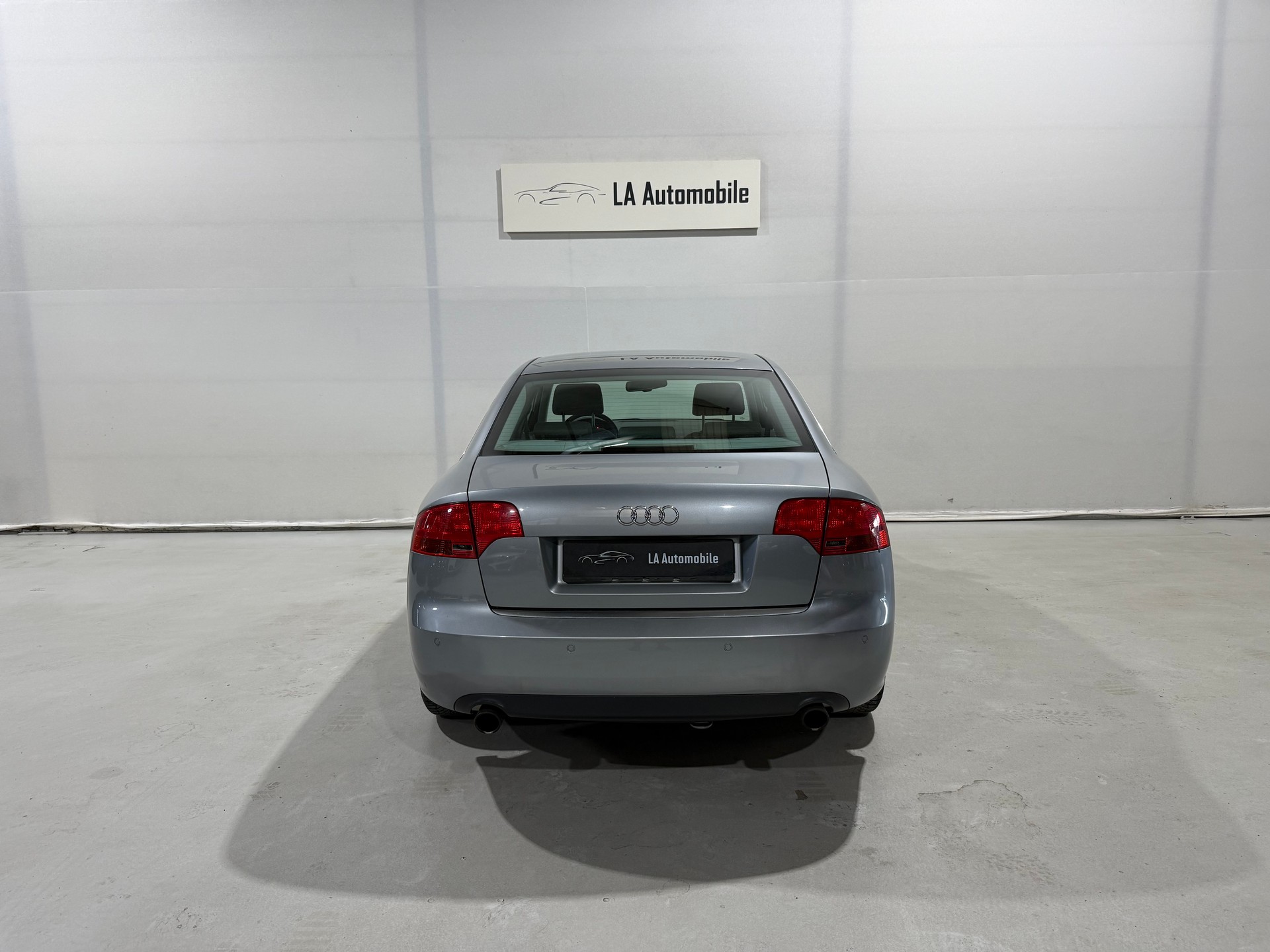 AUDI A4 Limousine 1.8 T-image-7