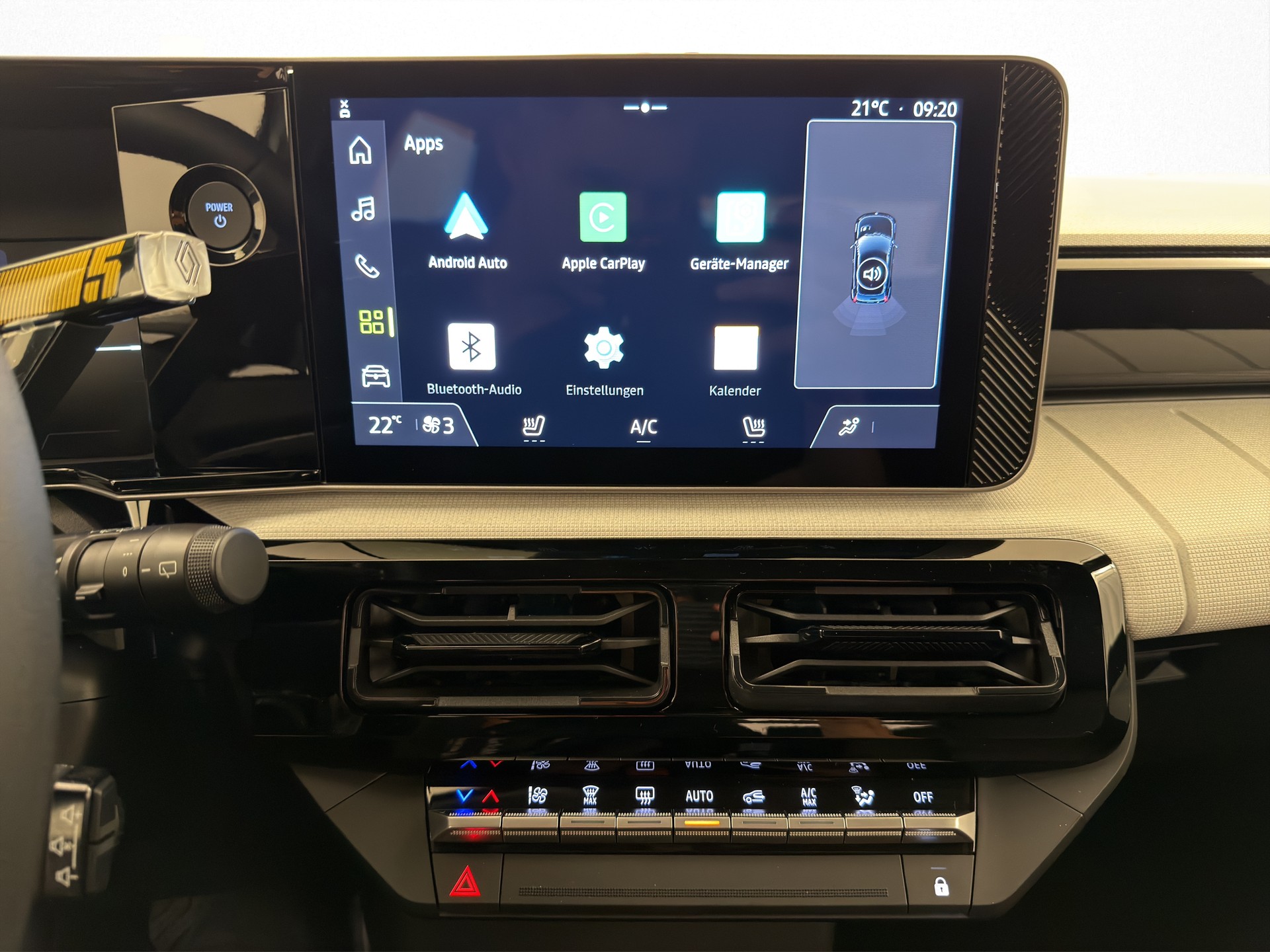 RENAULT R5 E-Tech Comfort Range evolution-image-10