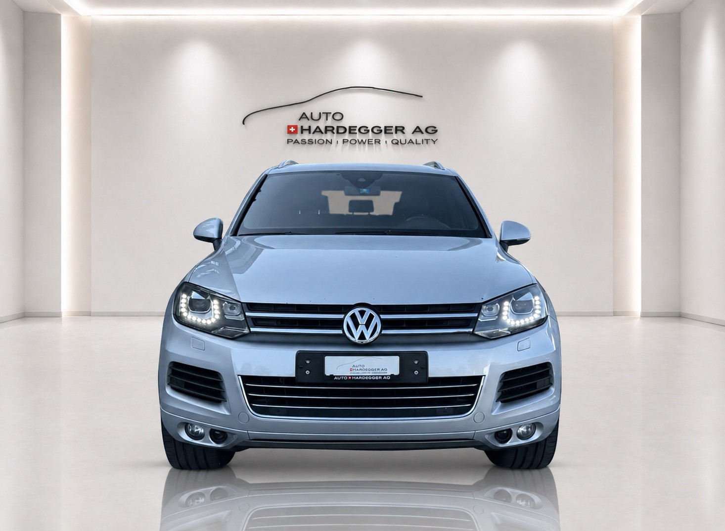 VW Touareg 3.0 TDI BlueMotion Tiptronic / AHK! inkl. Garantie, Service & MFK-image-3