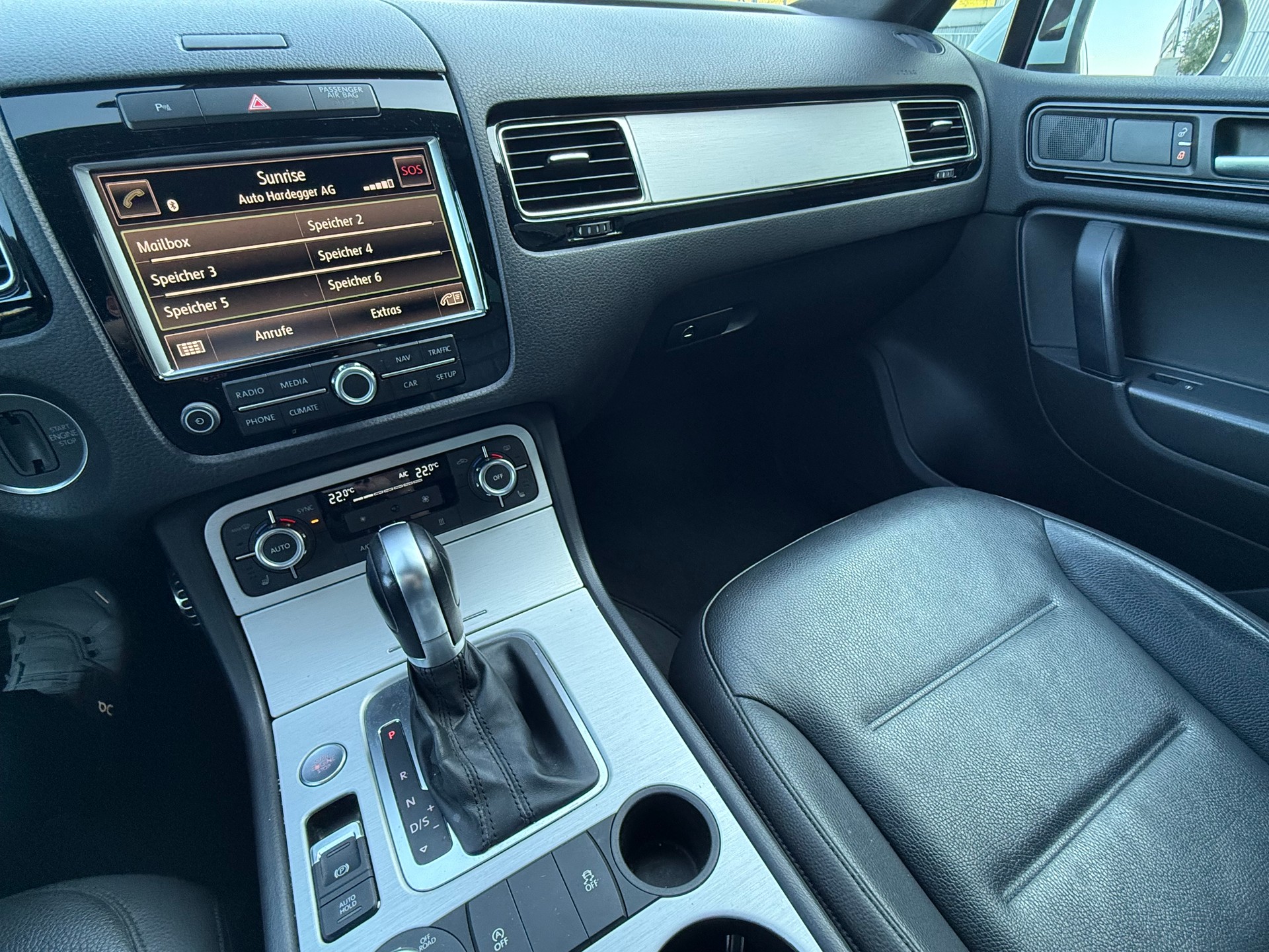 VW Touareg 3.0 TDI BlueMotion Tiptronic / AHK! inkl. Garantie, Service & MFK-image-9