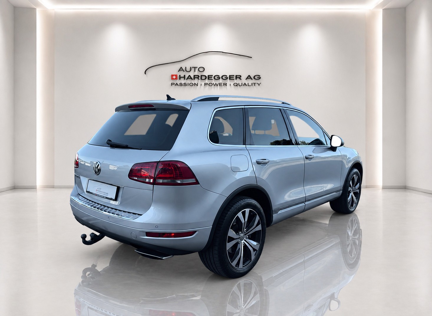 VW Touareg 3.0 TDI BlueMotion Tiptronic / AHK! inkl. Garantie, Service & MFK-image-5