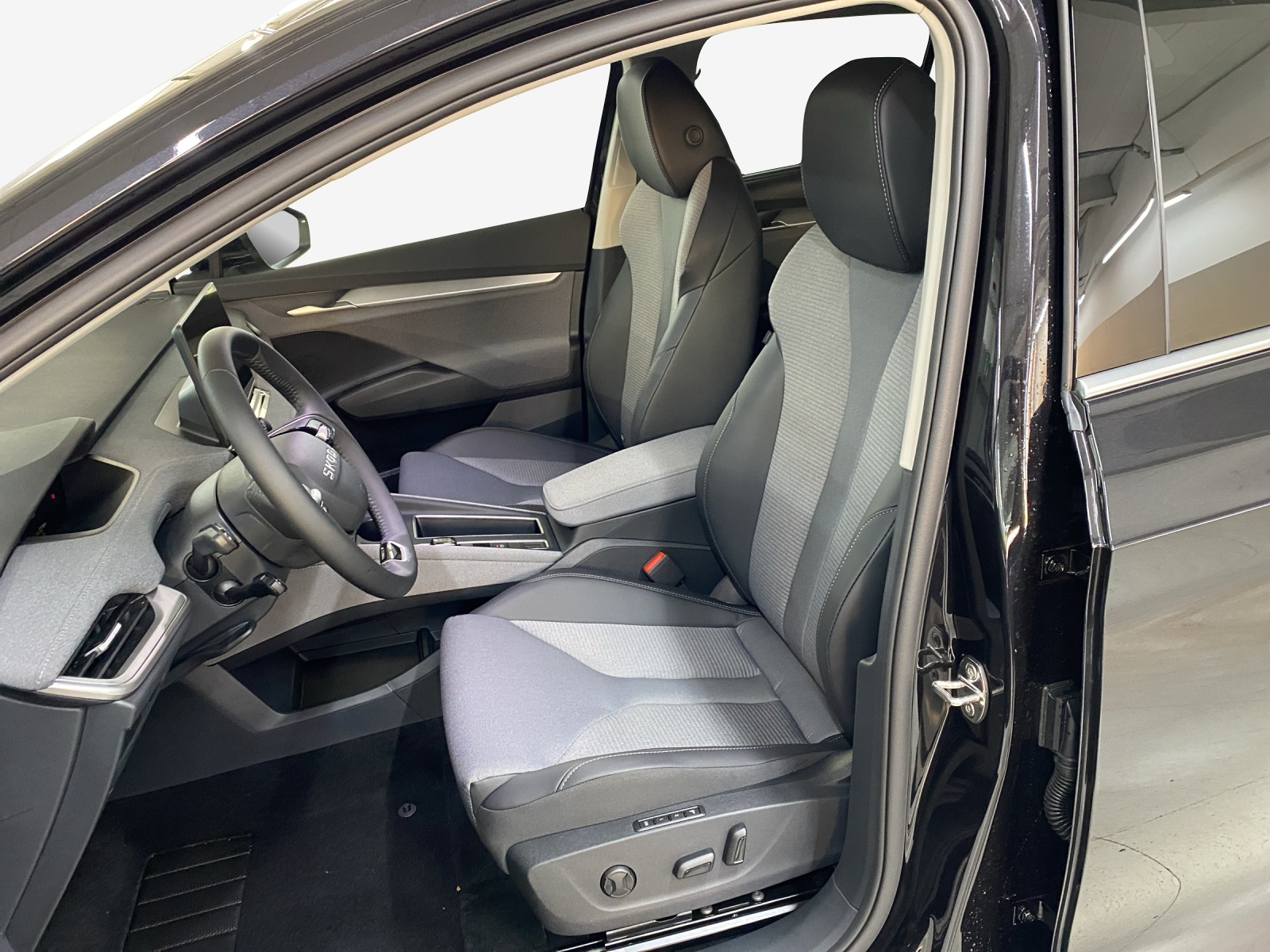 SKODA Enyaq 85x Dynamic 4x4-image-7
