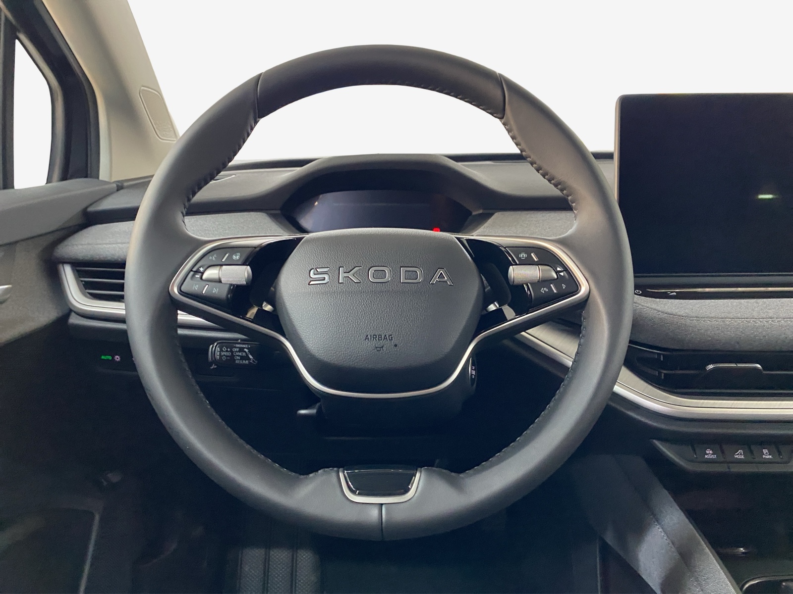 SKODA Enyaq 85x Dynamic 4x4-image-9