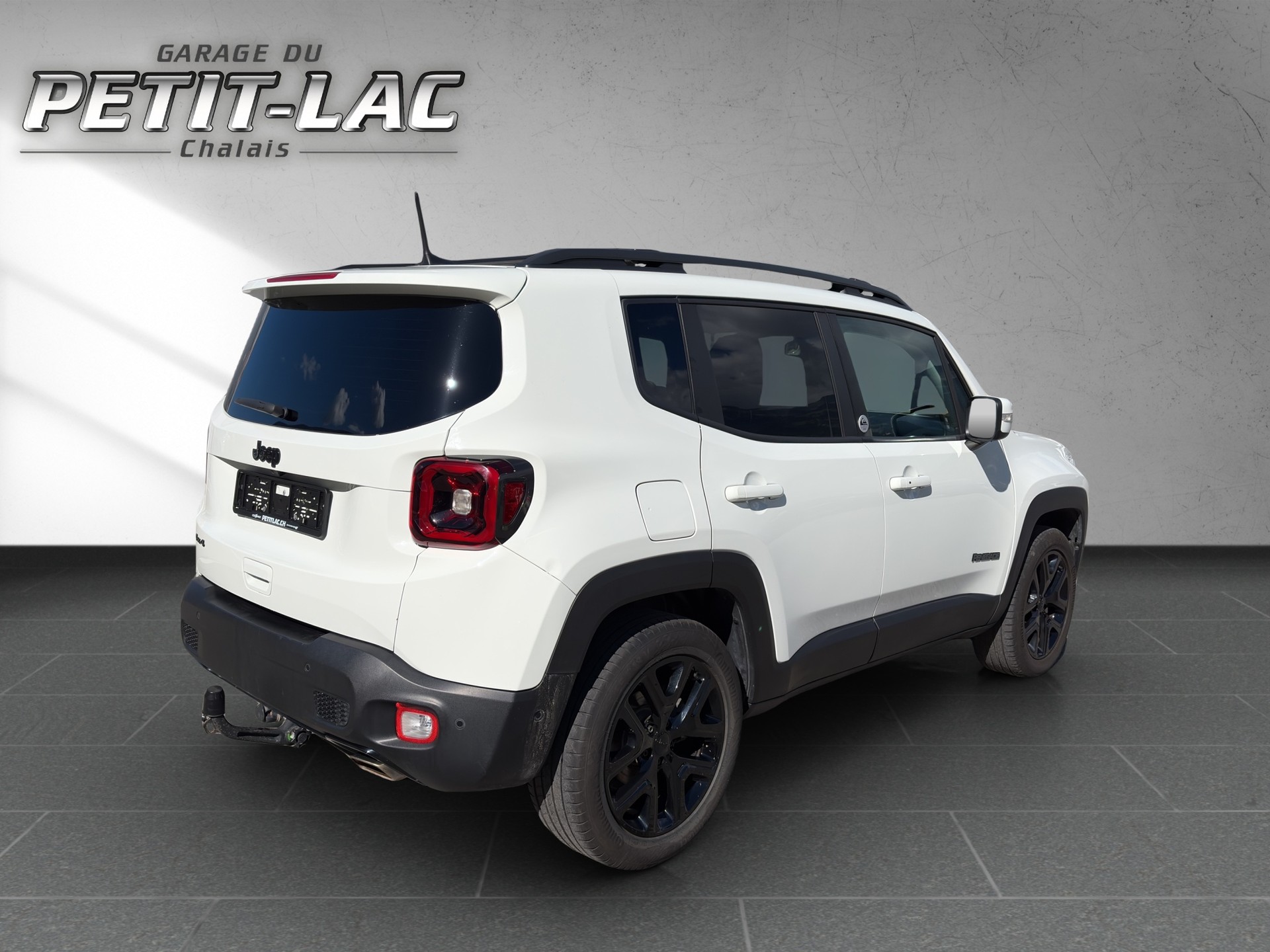 JEEP Renegade 1.3 Turbo Quicksilver AWD-image-5