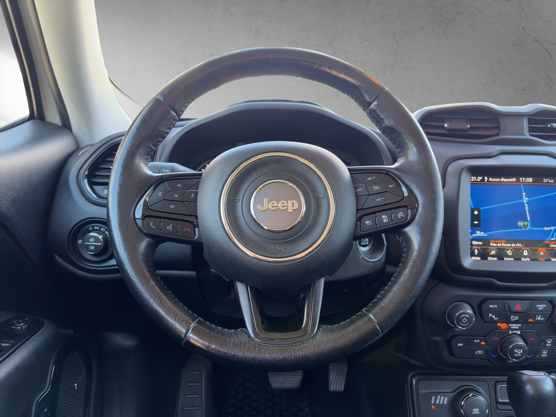 JEEP Renegade 1.3 Turbo Quicksilver AWD-image-12