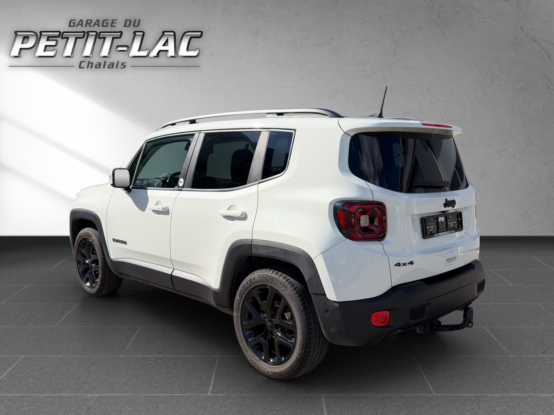 JEEP Renegade 1.3 Turbo Quicksilver AWD-image-3