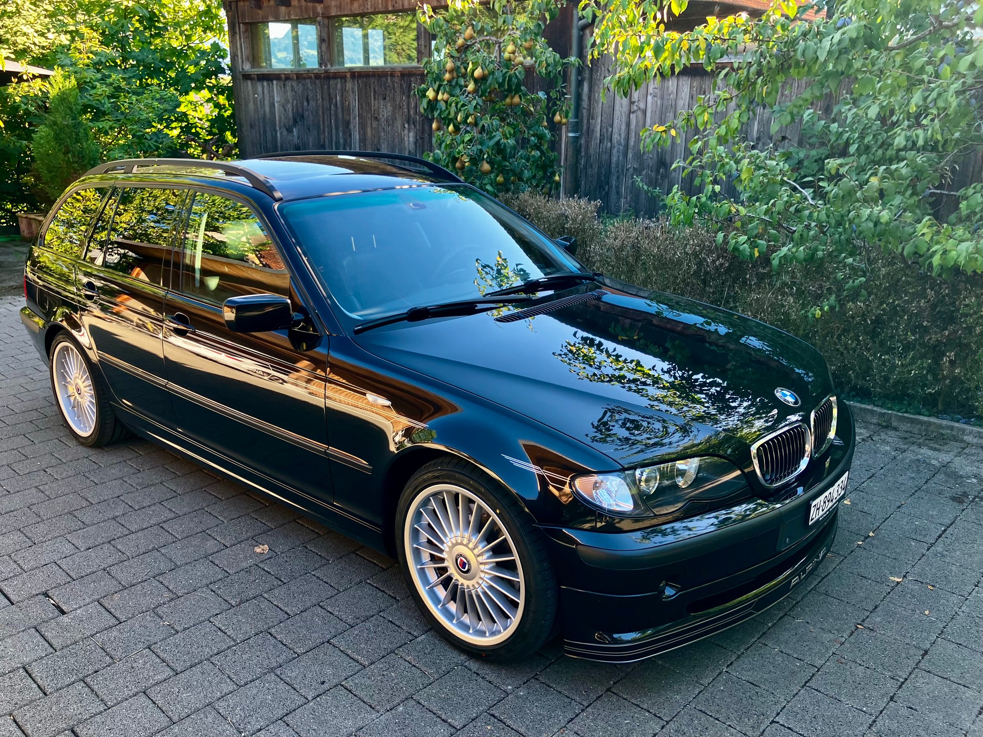 BMW-ALPINA B3 3.3 Allrad Touring-image-0
