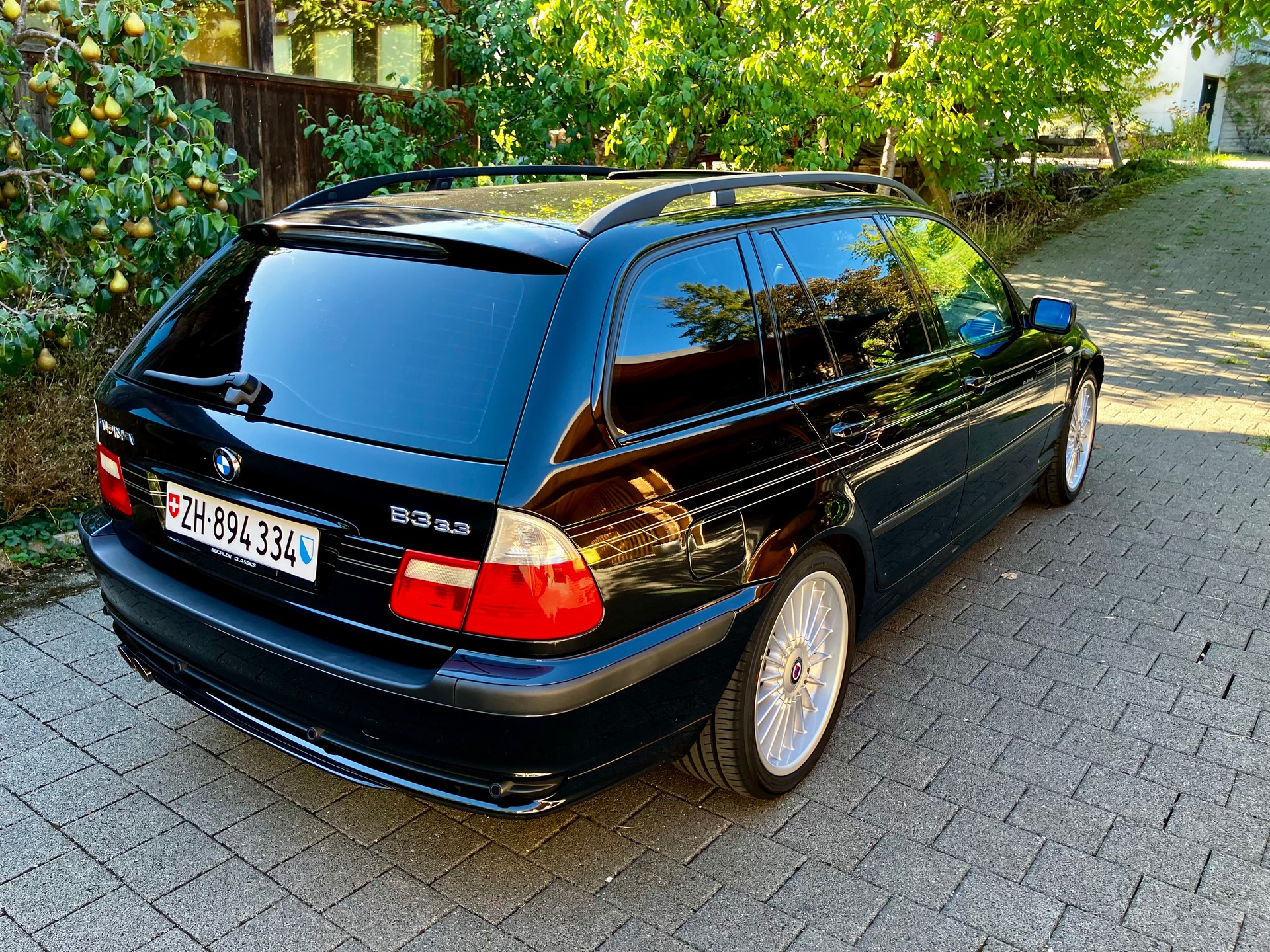 BMW-ALPINA B3 3.3 Allrad Touring-image-3