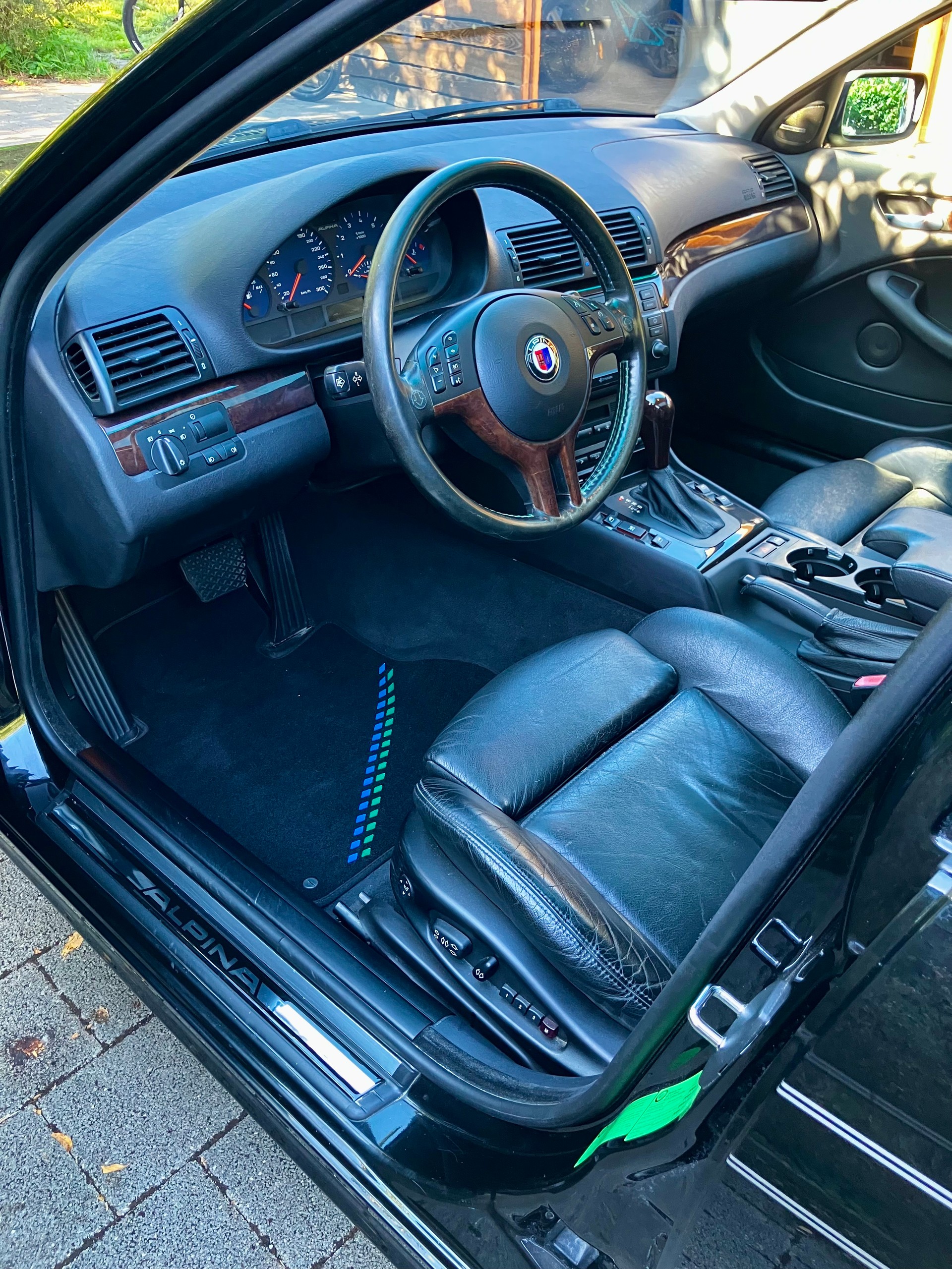 BMW-ALPINA B3 3.3 Allrad Touring-image-9
