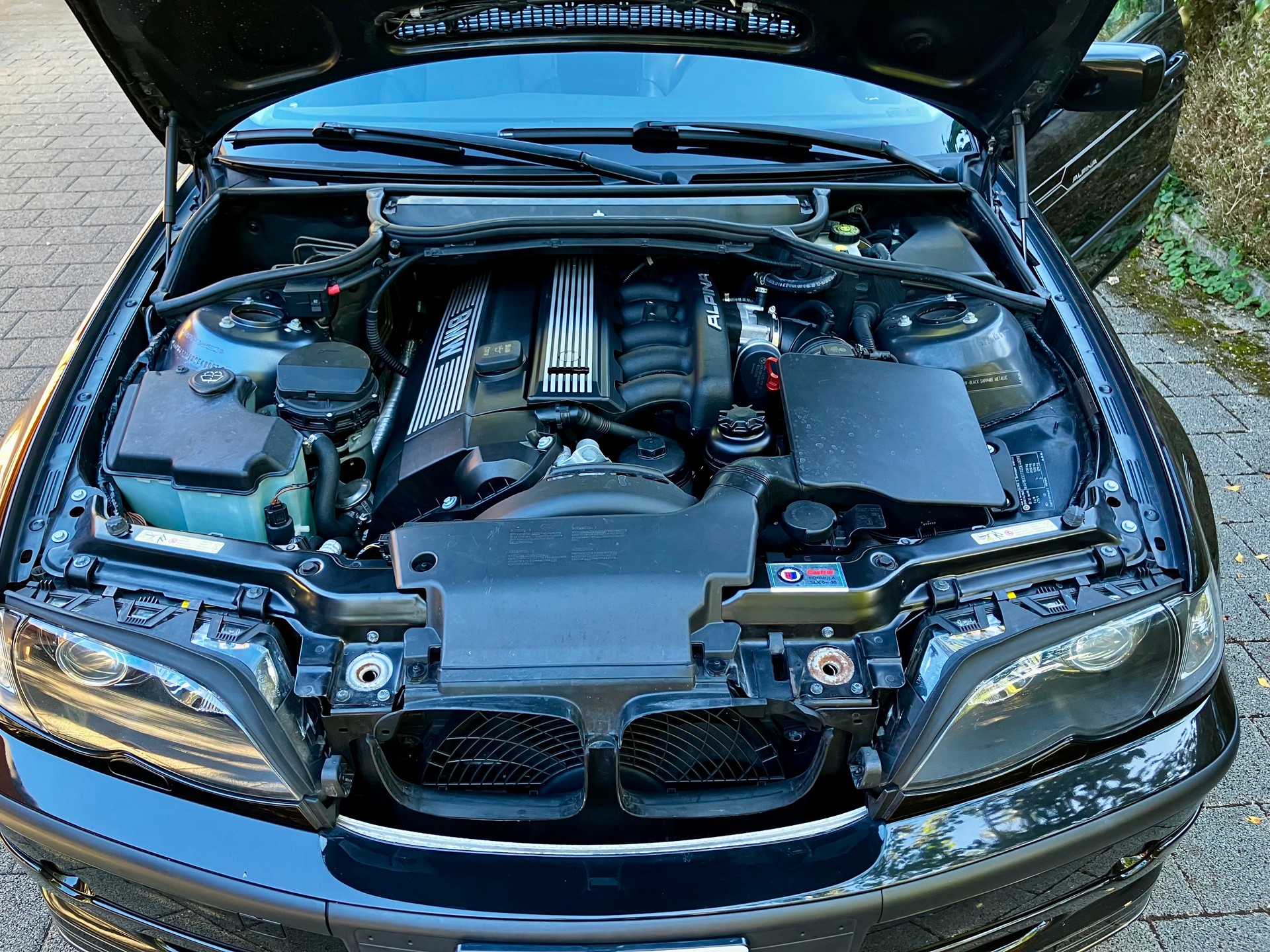BMW-ALPINA B3 3.3 Allrad Touring-image-8