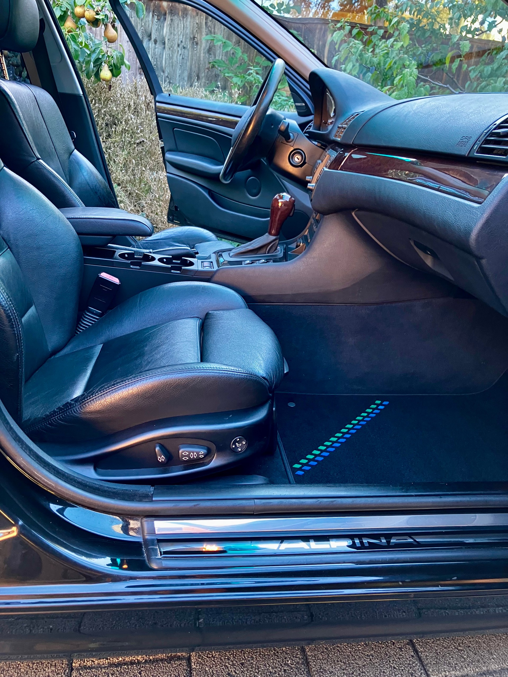 BMW-ALPINA B3 3.3 Allrad Touring-image-10