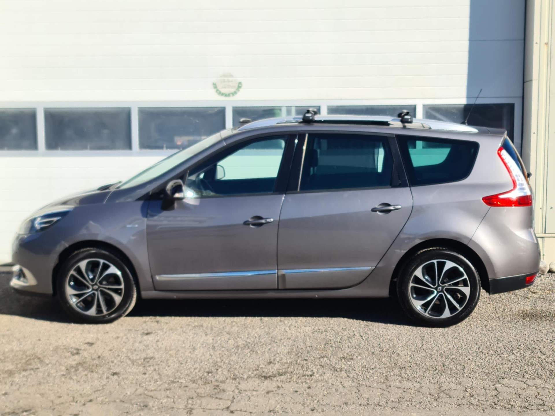 RENAULT Grand Scénic 1.5 dCi Energy EDC-image-3