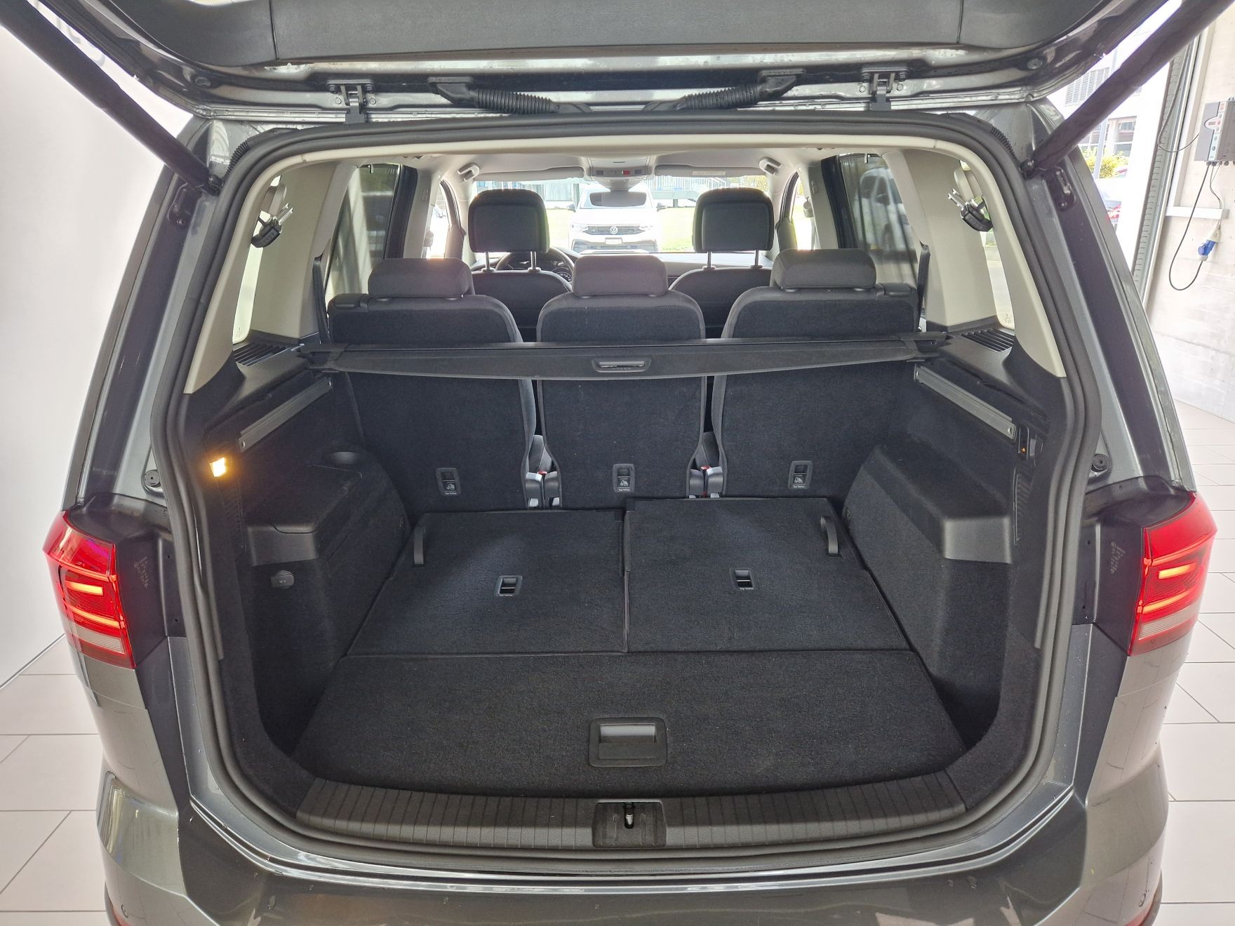 VW Touran 1.5 TSI EVO Highline DSG-image-5