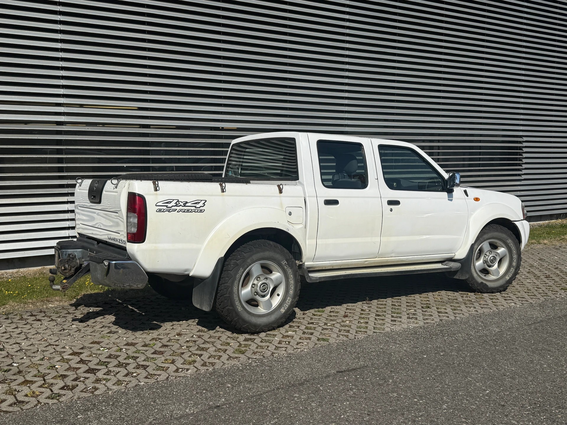 NISSAN Double Cab Navara 2.5 Di 4x4-image-3