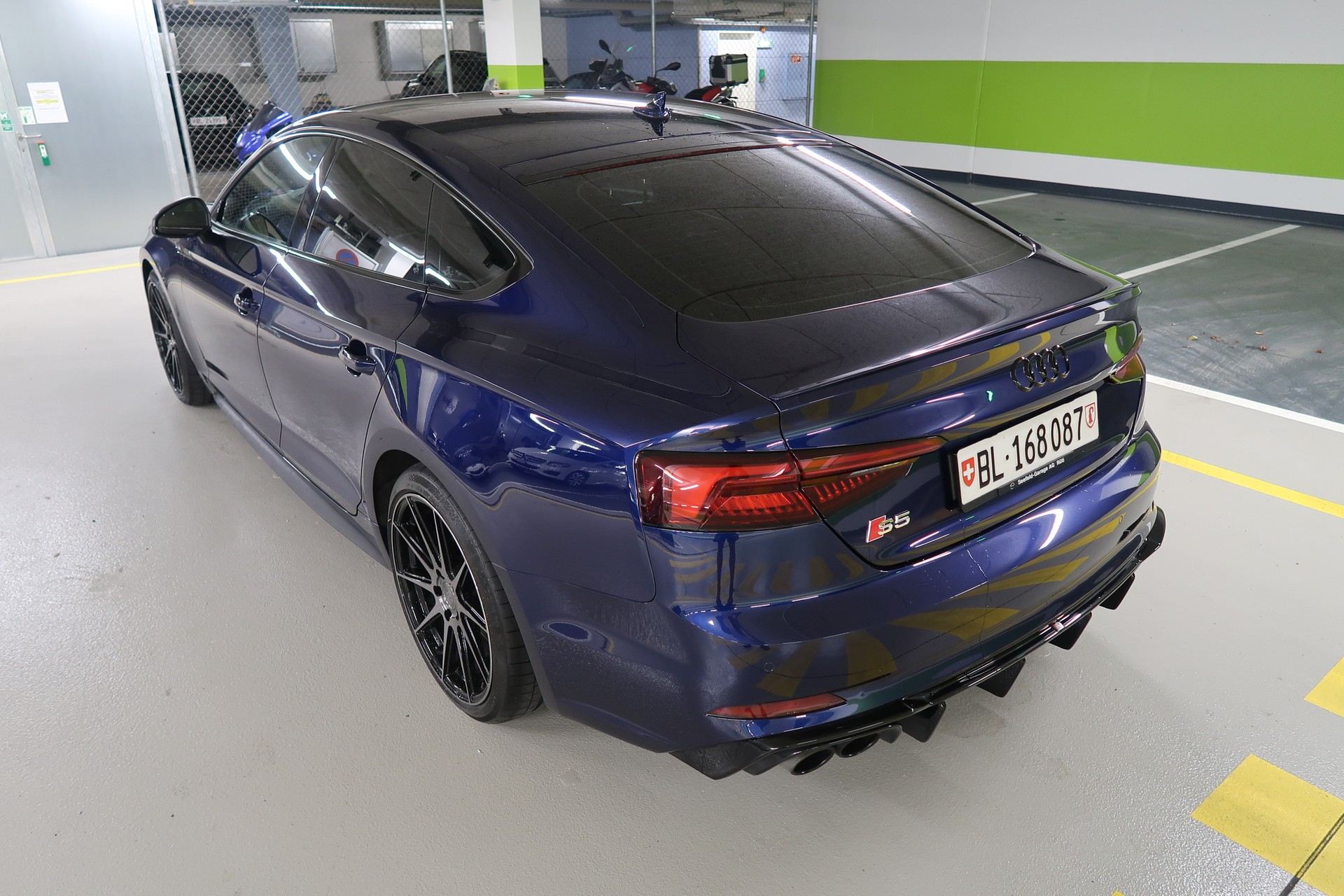 AUDI 3.0 V6 TFSI quattro T-Tronic-image-3