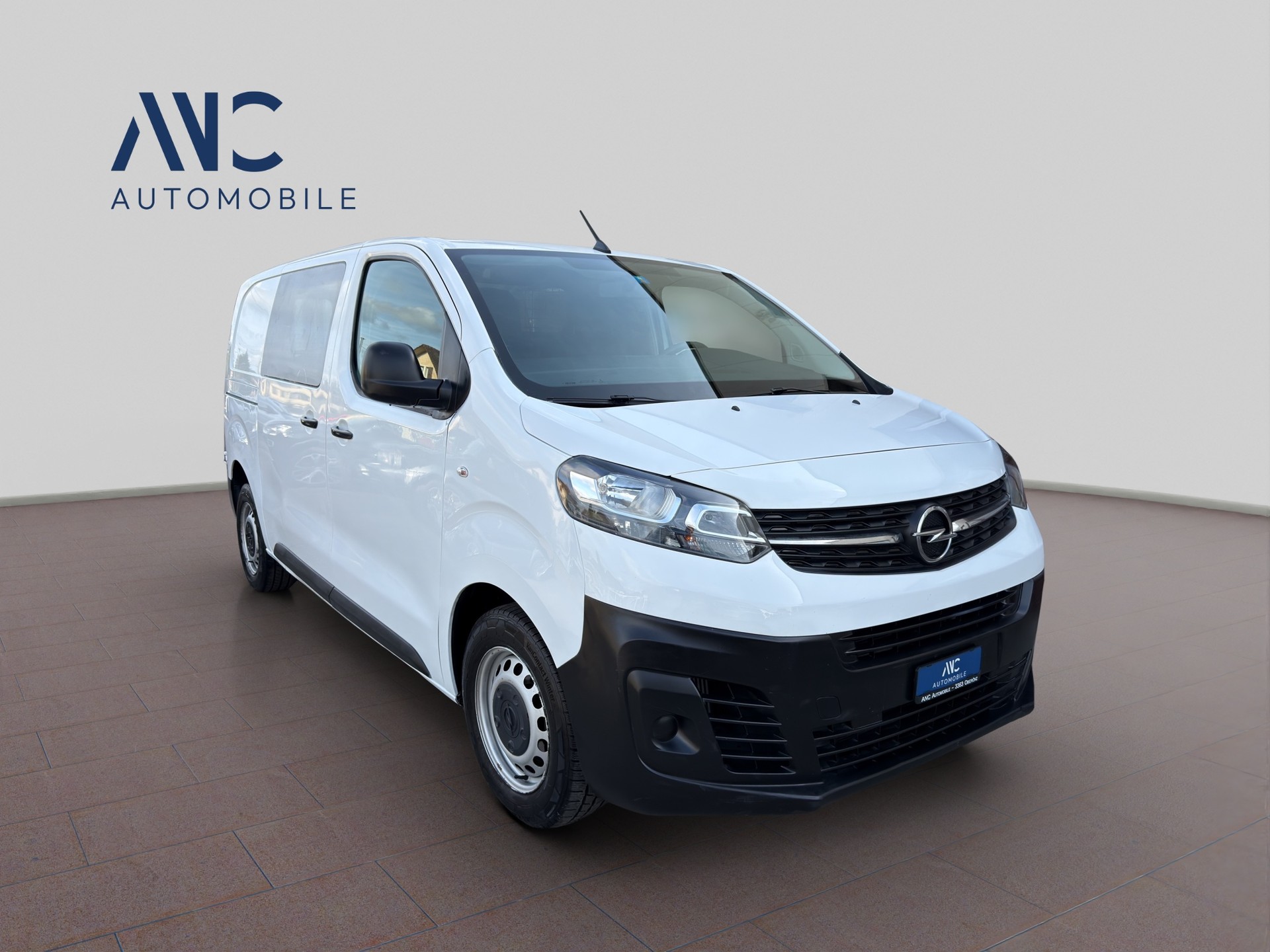 OPEL Vivaro Cargo 2.0 CDTI Essentia s/s S EH-image-2