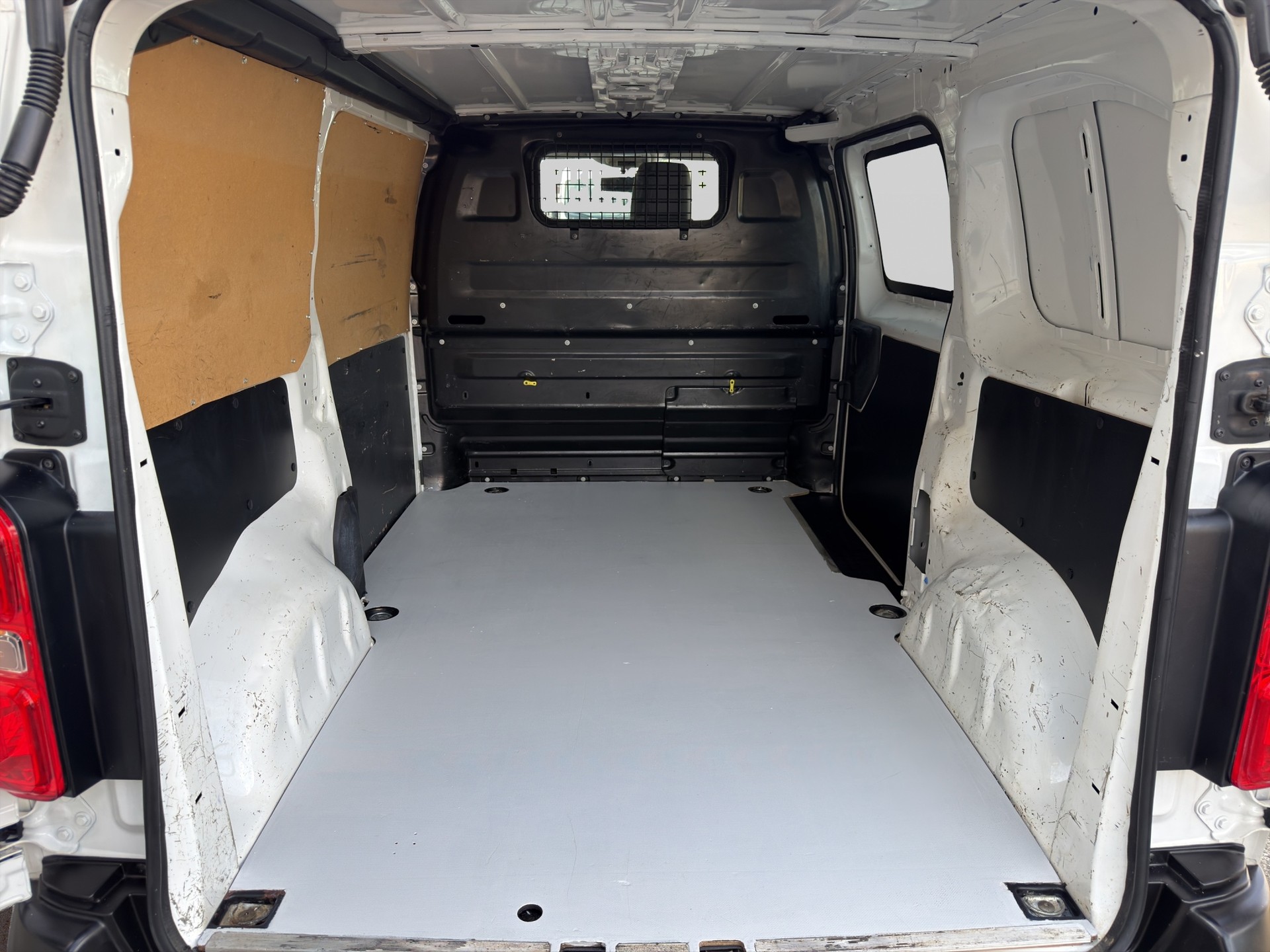 OPEL Vivaro Cargo 2.0 CDTI Essentia s/s S EH-image-13