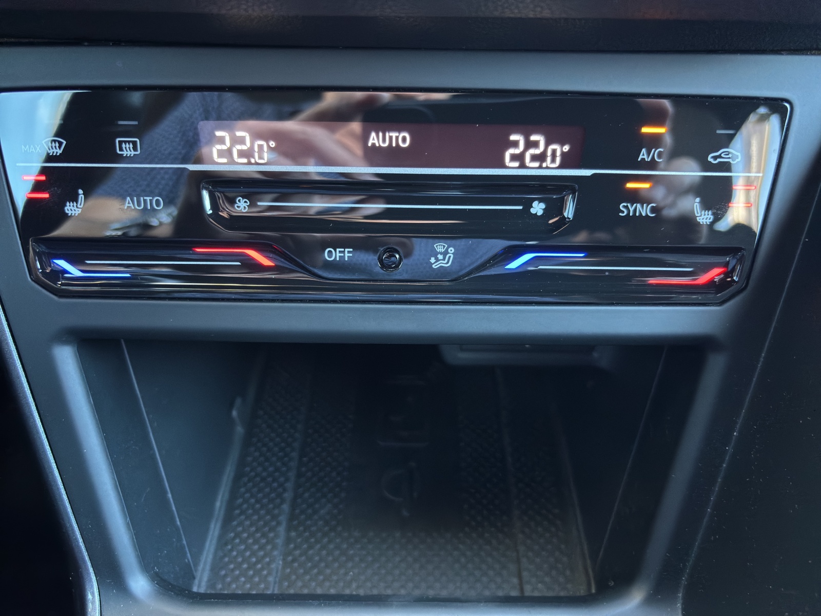 VW Polo 2.0 TSI GTI DSG mit Navi, Rückfahrkamera & Winterräder-image-14