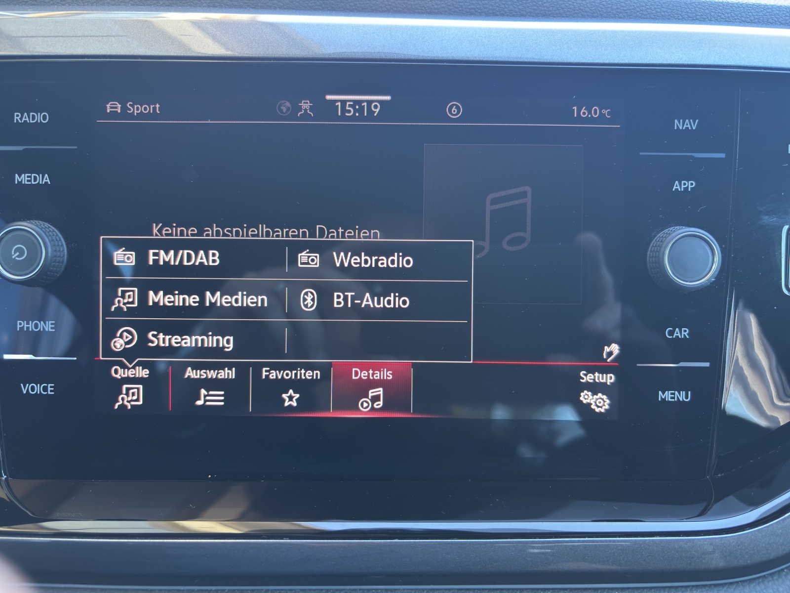 VW Polo 2.0 TSI GTI DSG mit Navi, Rückfahrkamera & Winterräder-image-17