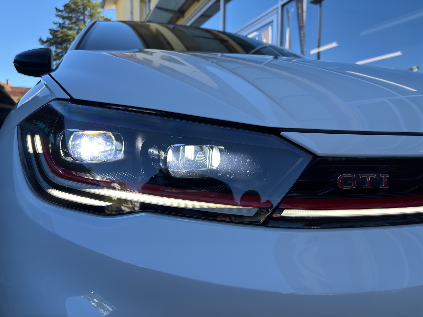 VW Polo 2.0 TSI GTI DSG mit Navi, Rückfahrkamera & Winterräder-image-8