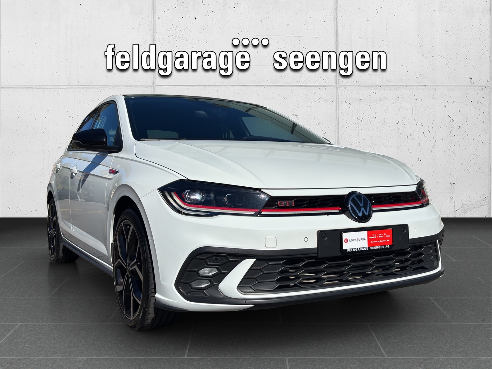 VW Polo 2.0 TSI GTI DSG mit Navi, Rückfahrkamera & Winterräder-showroom-element-2