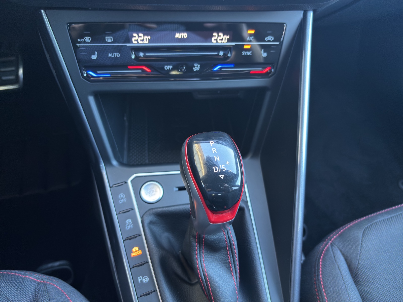 VW Polo 2.0 TSI GTI DSG mit Navi, Rückfahrkamera & Winterräder-image-15
