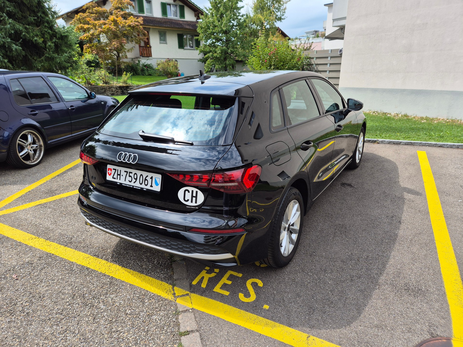 AUDI 1.5 35 TFSI Attraction S-Tronic-image-1