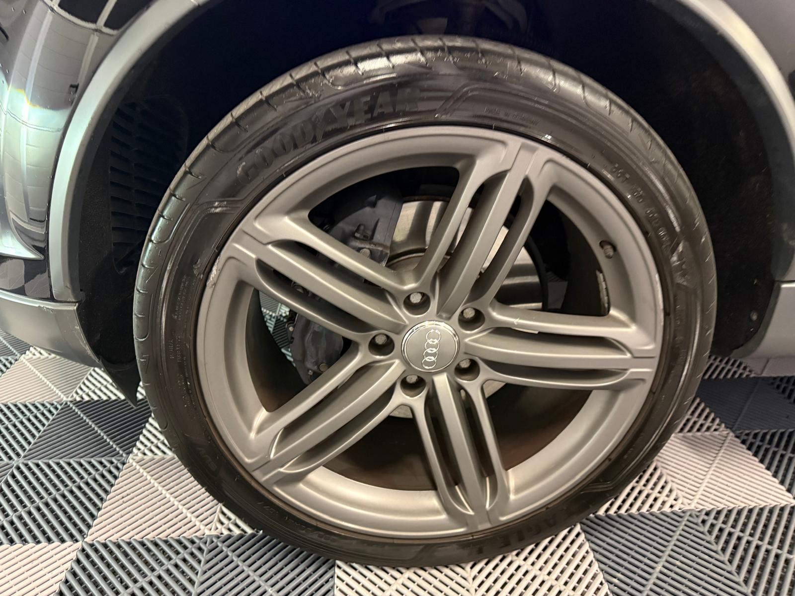 AUDI Q7 4.2 TDI quattro tiptronic-image-29