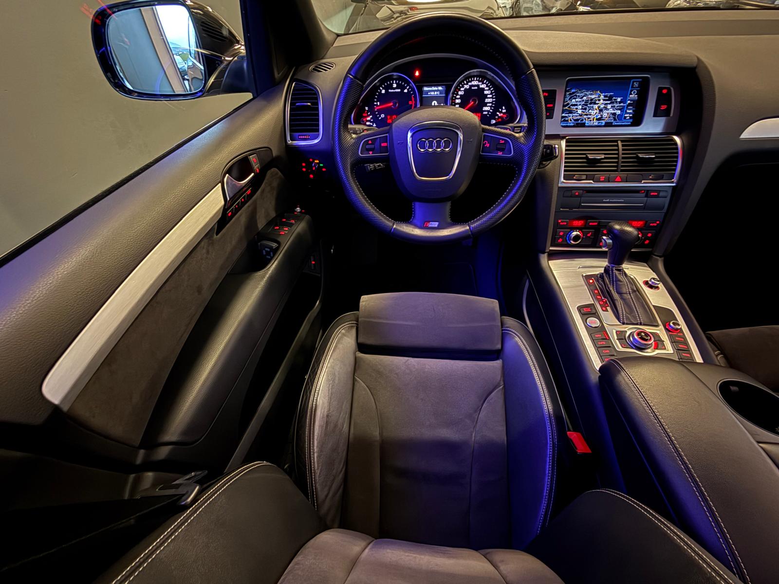 AUDI Q7 4.2 TDI quattro tiptronic-image-15