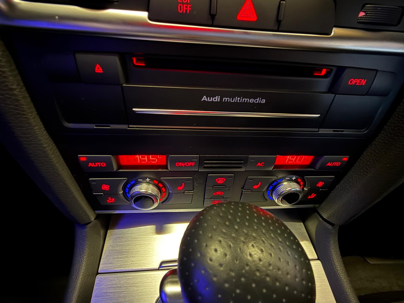 AUDI Q7 4.2 TDI quattro tiptronic-image-22
