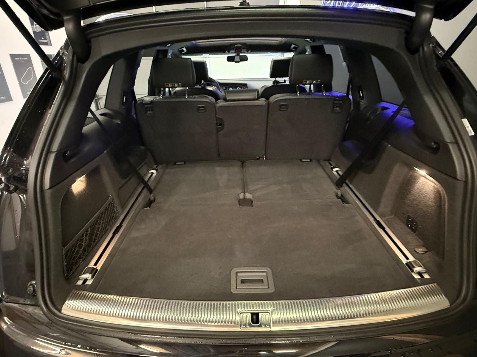 AUDI Q7 4.2 TDI quattro tiptronic-image-26