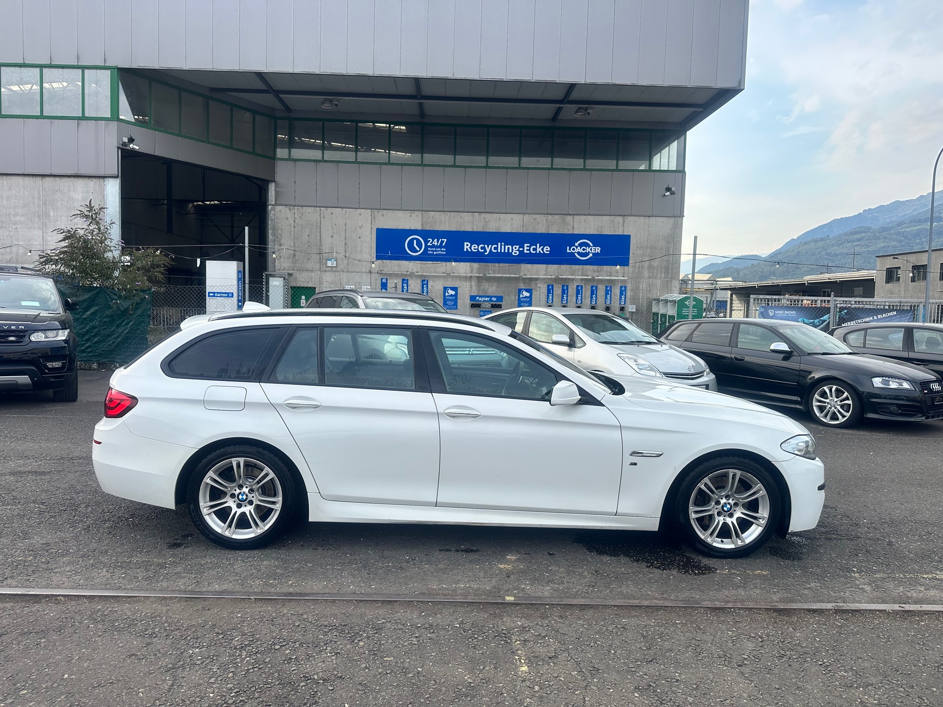 BMW 528i xDrive Touring Steptronic-image-9