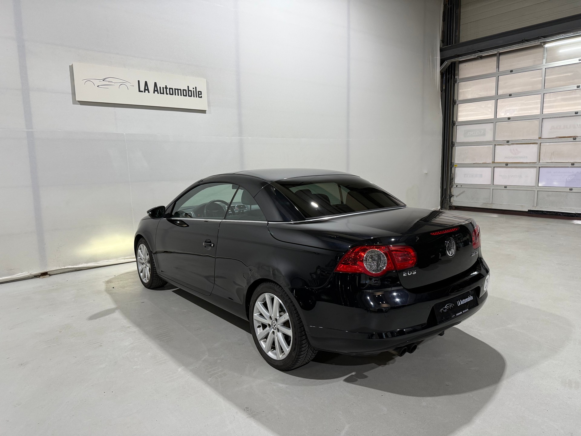 VW Eos 2.0 TSI DSG-image-10