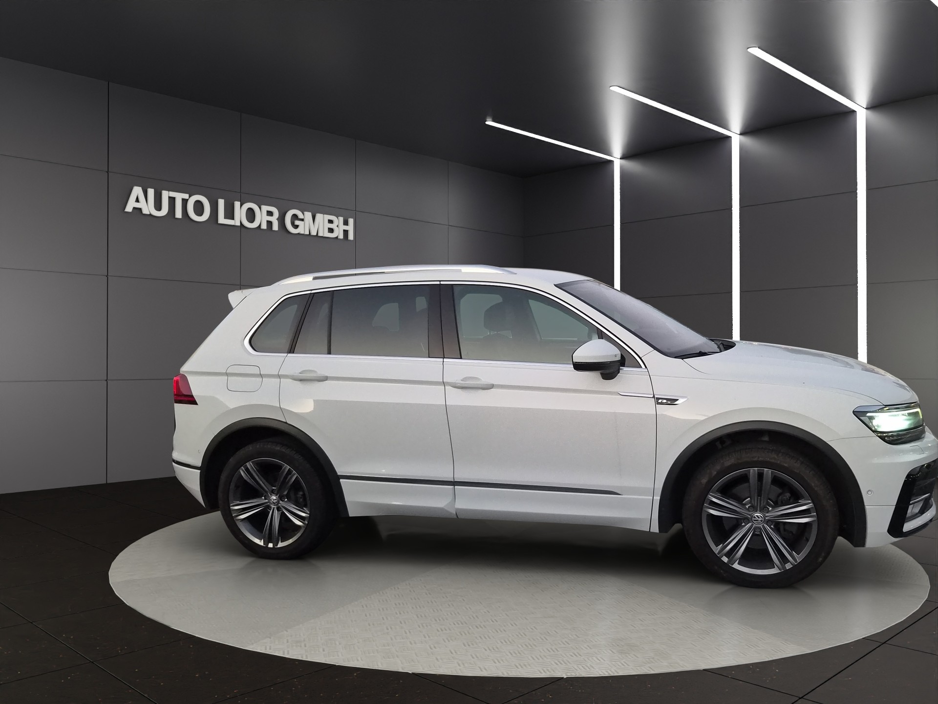 VW Tiguan 2.0 TDI SCR Highline 4Motion DSG-image-4