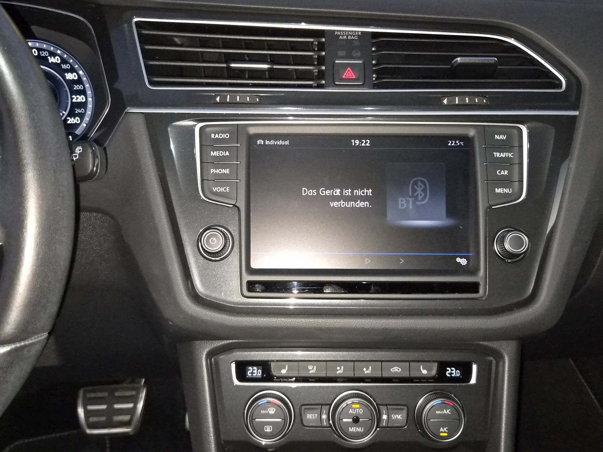 VW Tiguan 2.0 TDI SCR Highline 4Motion DSG-image-11