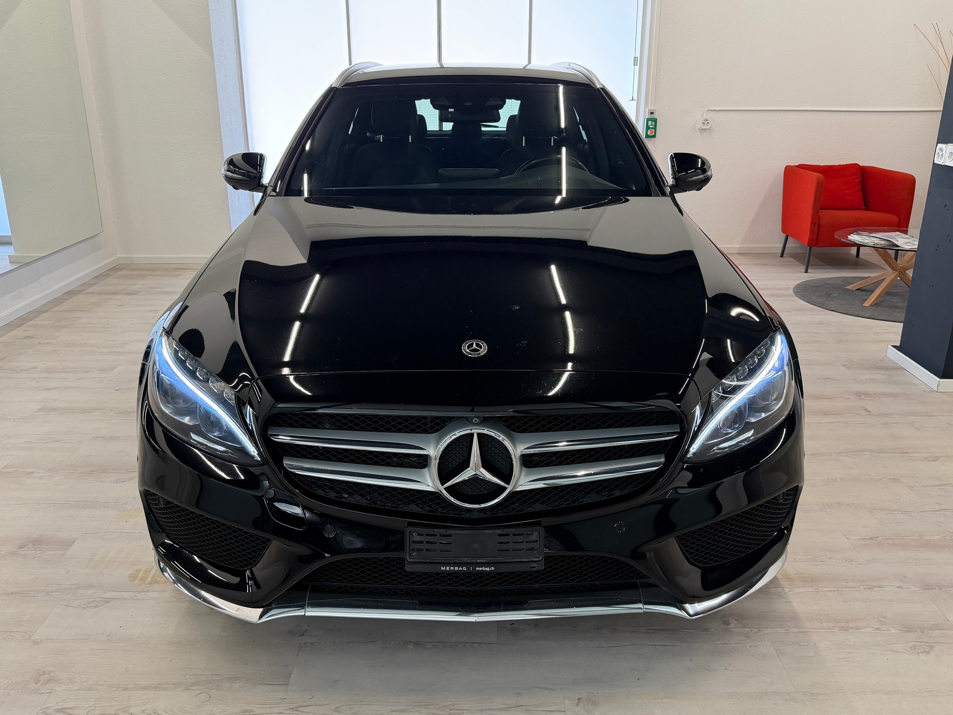 MERCEDES-BENZ C 350 e AMG Line 7G-Tronic-showroom-element-2