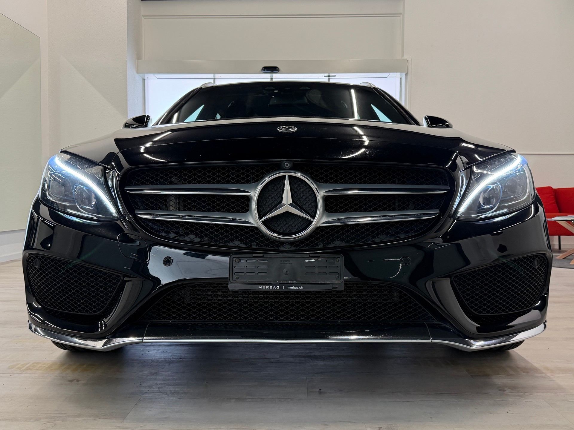 MERCEDES-BENZ C 350 e AMG Line 7G-Tronic-showroom-element-1