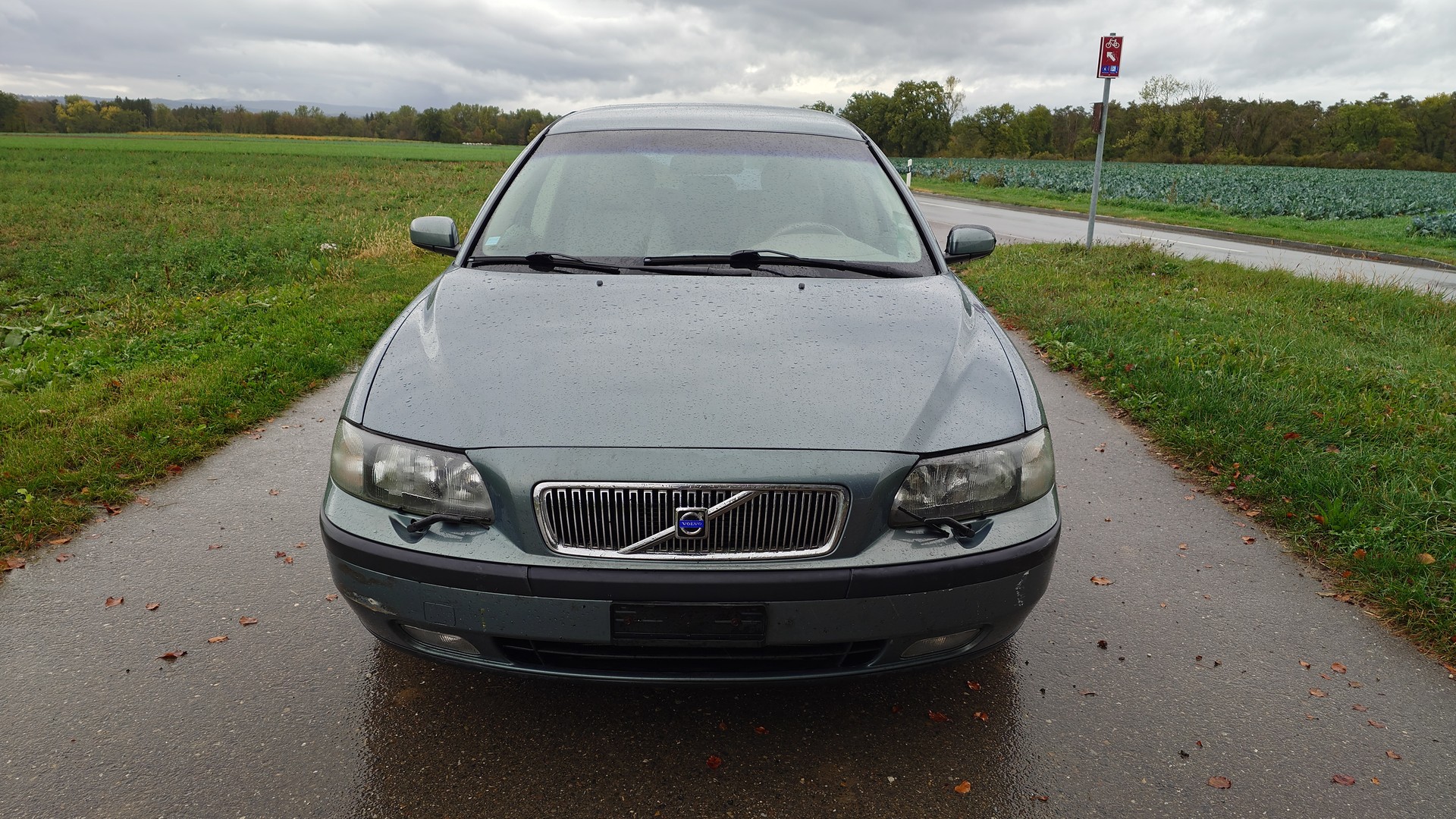 VOLVO V70 2.5T AWD-image-8