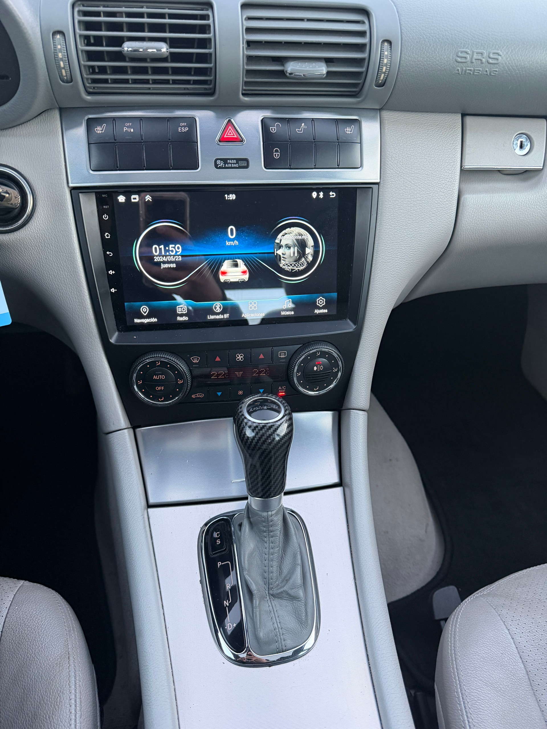 MERCEDES-BENZ C 350 Avantgarde 4Matic Automatic-image-14