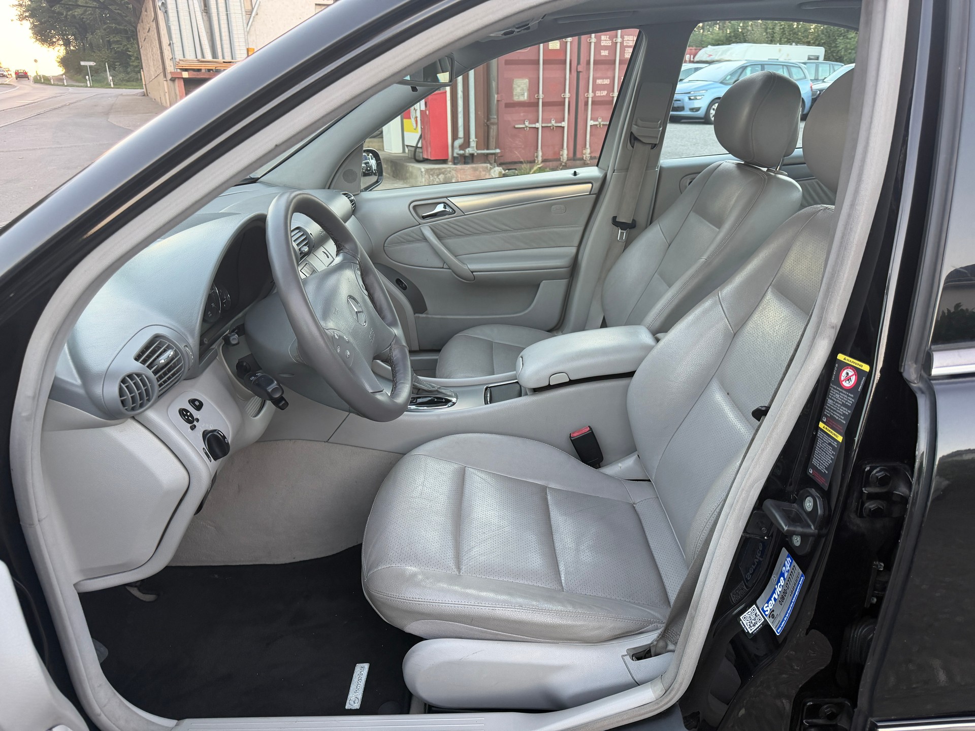 MERCEDES-BENZ C 350 Avantgarde 4Matic Automatic-image-8
