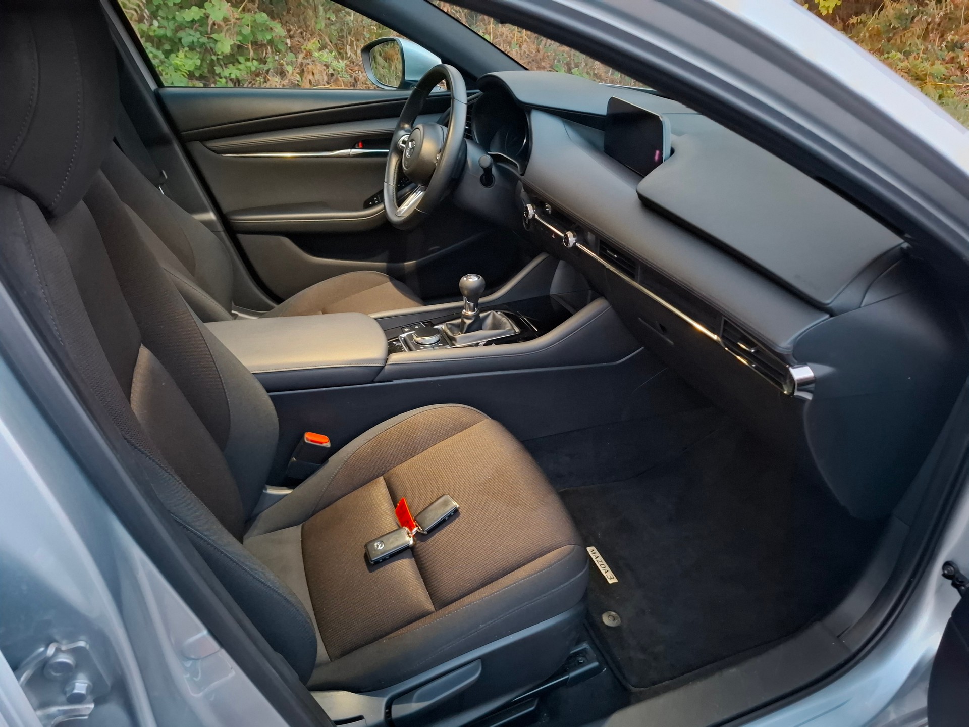 MAZDA 3 Hatchback SKYACTIV-X M Hybrid 186 Ambition Plus-image-11