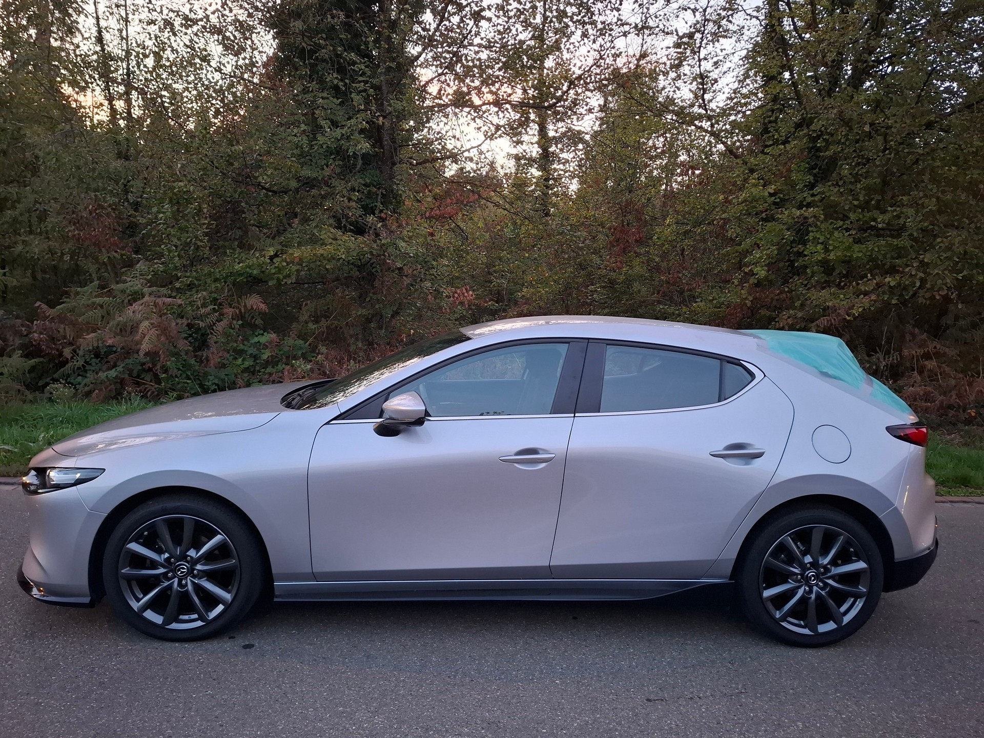 MAZDA 3 Hatchback SKYACTIV-X M Hybrid 186 Ambition Plus-image-1